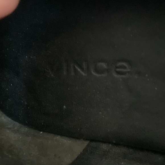 Vince Women’s Black Vero Matte Leather Slip-On Sneakers Size 7 - Picture 10 of 12